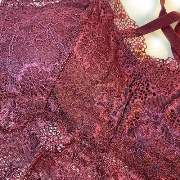 Semi Sheer Lace Bralette
with Front X Detail - Picture 6 of 10